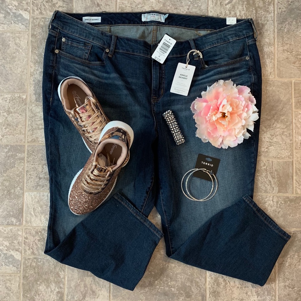 Size 26R Plus Torrid Ankle Skinny Blue Jeans